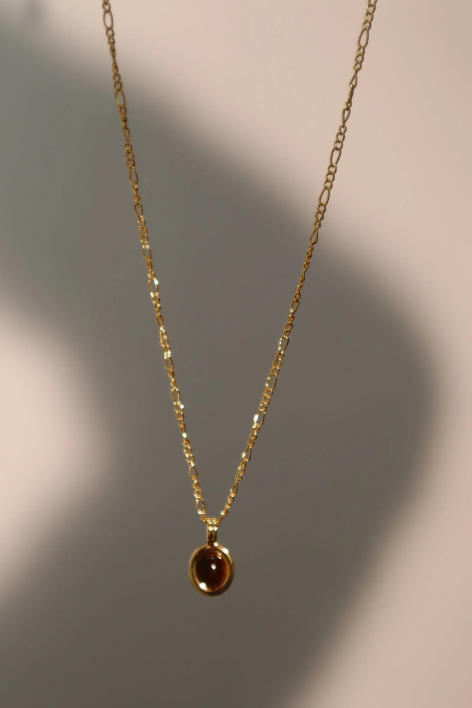 Elegant 18K Gold Plated Tigerite Brown Gemstone Pendant Necklace - Stylish Jewelry for Any Occasion