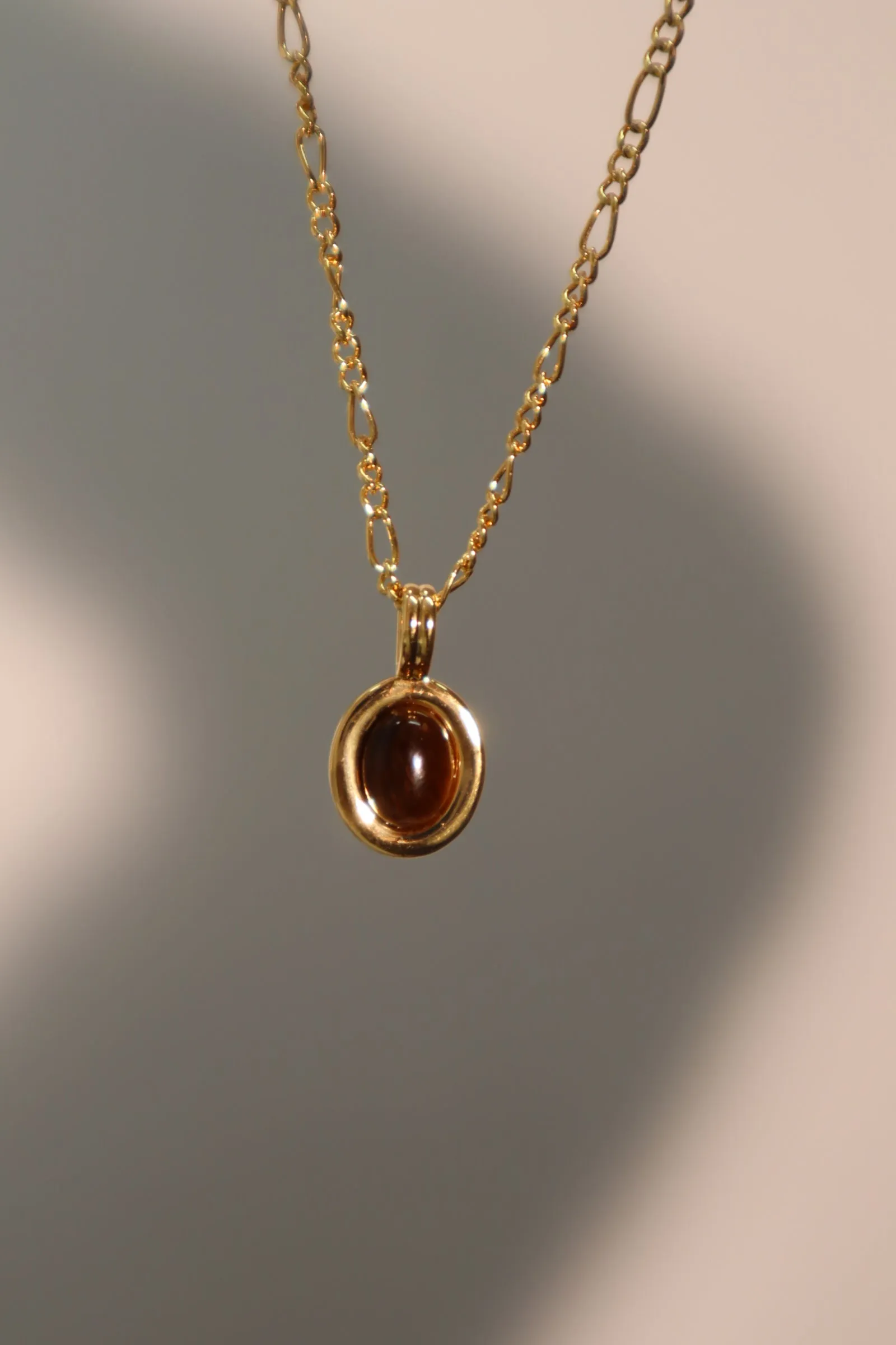 Elegant 18K Gold Plated Tigerite Brown Gemstone Pendant Necklace - Stylish Jewelry for Any Occasion