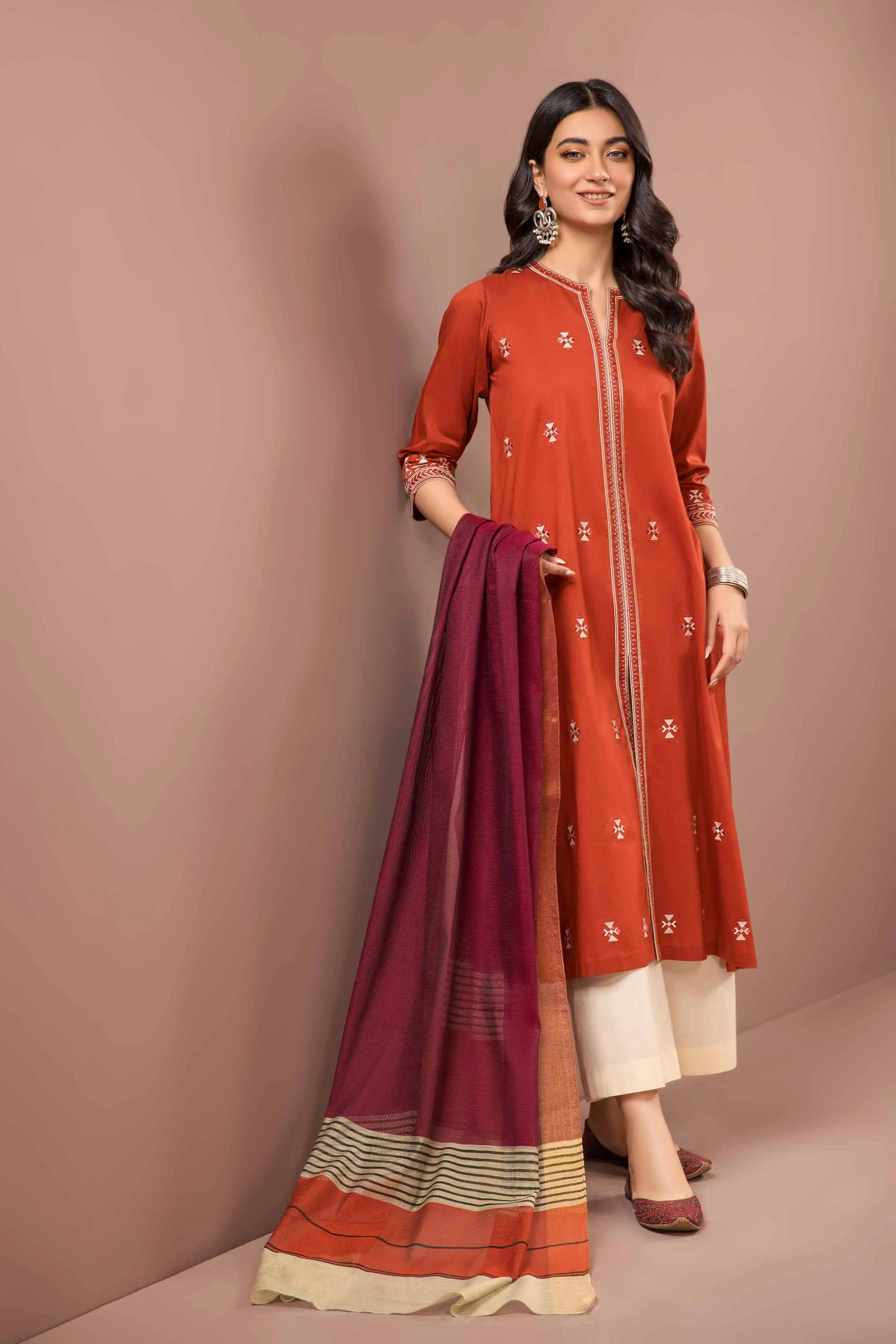 2 Piece - Embroidered Suit - PE23-165