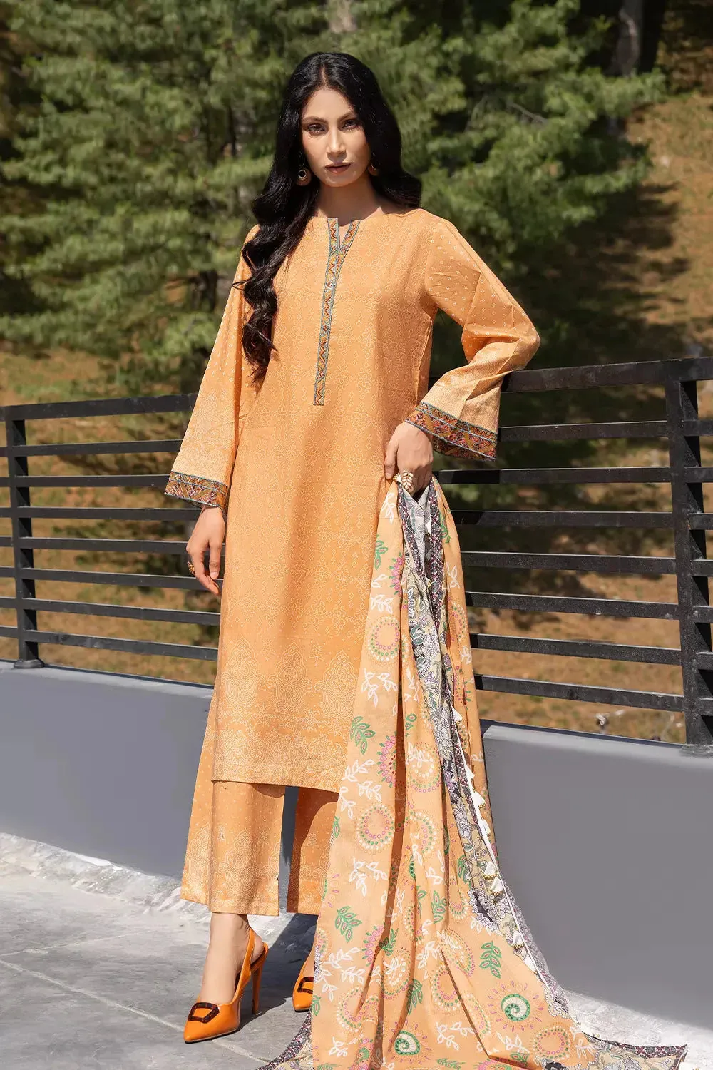 3PC Embroidered Unstitched Lawn Suit KL-2728