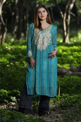 AMAZING WATER BLUE Multicoloured Printed Georgette Kashmiri Tilla Work Designer Kurti  Suitable For All Occasion , Enhance The Beauty Of The Wearer.