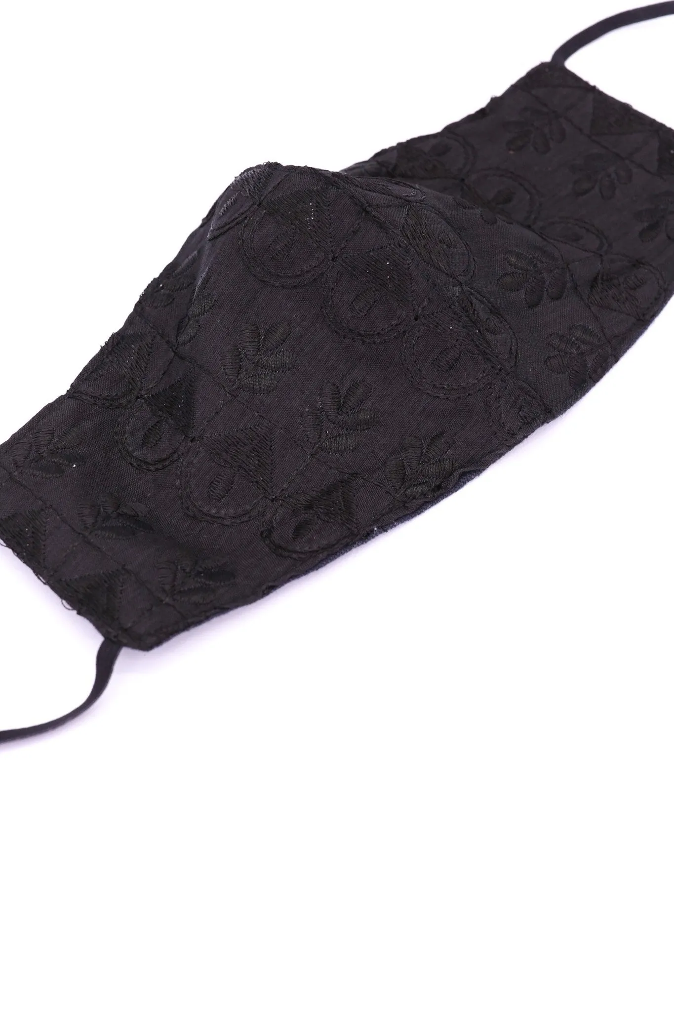 BLACK EMBROIDERED FACE MASK HOLLEE