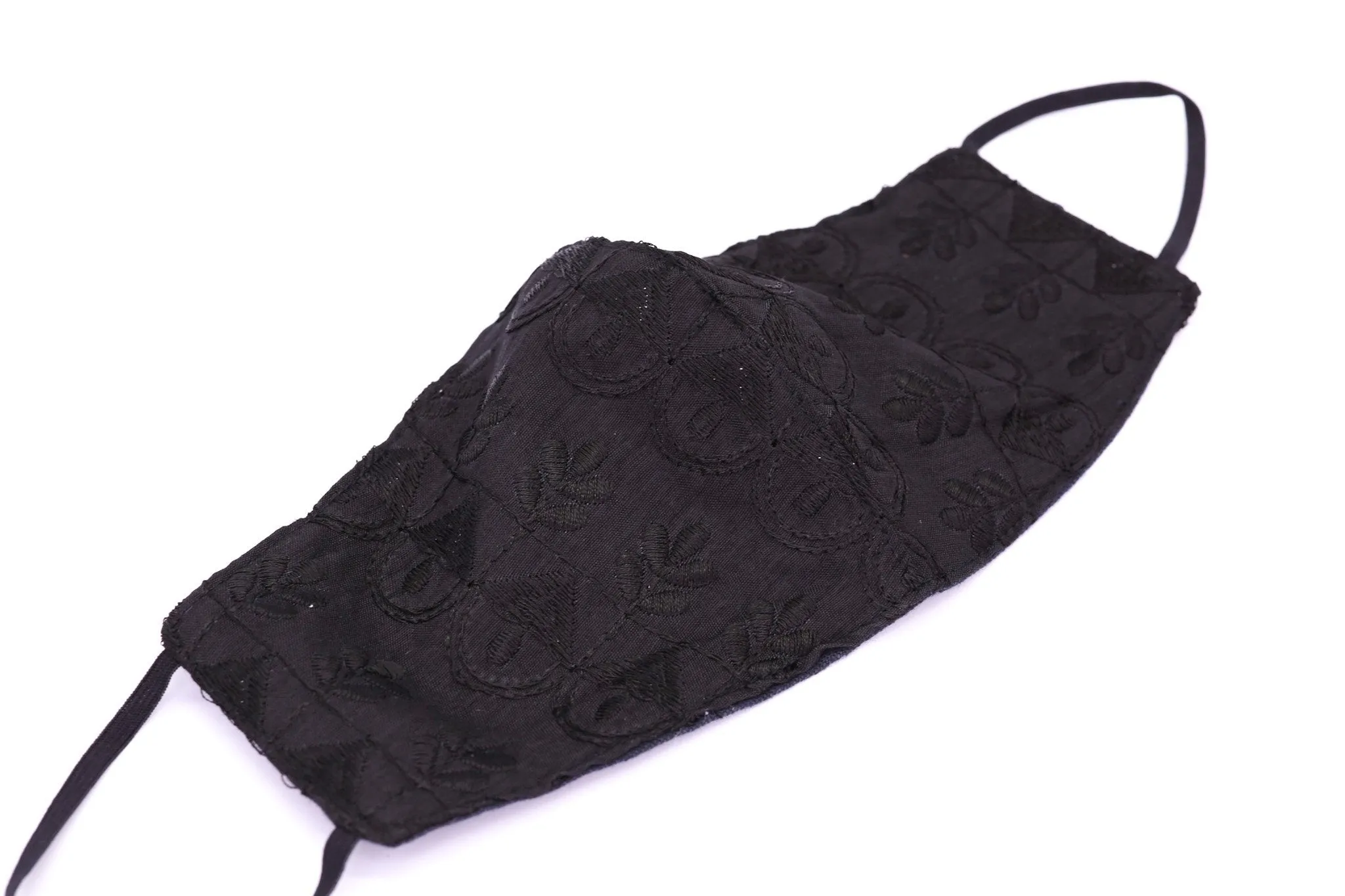 BLACK EMBROIDERED FACE MASK HOLLEE