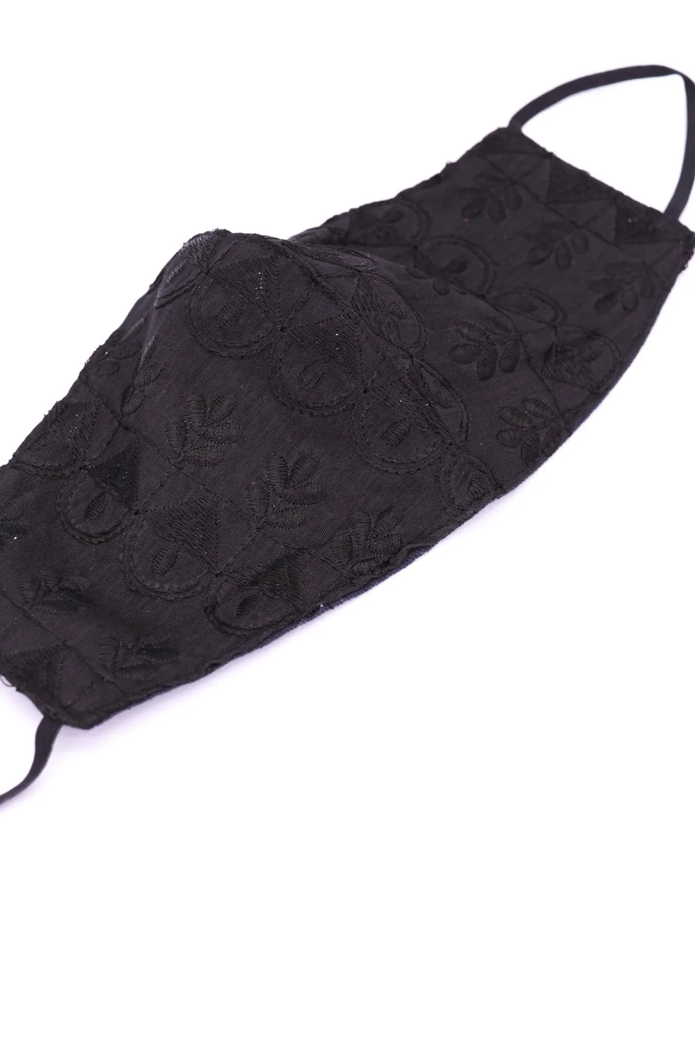 BLACK EMBROIDERED FACE MASK HOLLEE