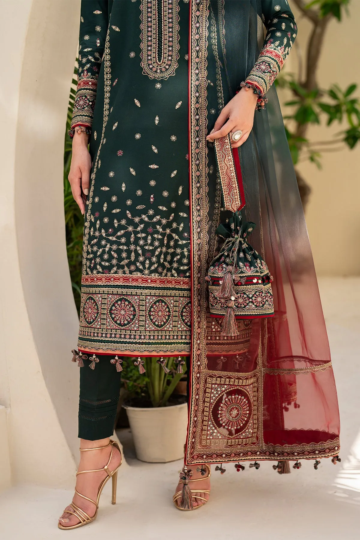 EMBROIDERED LAWN IL-SS24-D9