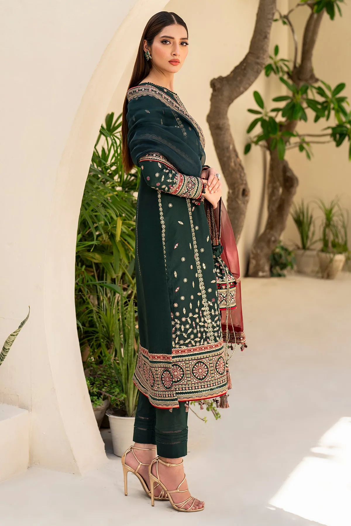 EMBROIDERED LAWN IL-SS24-D9