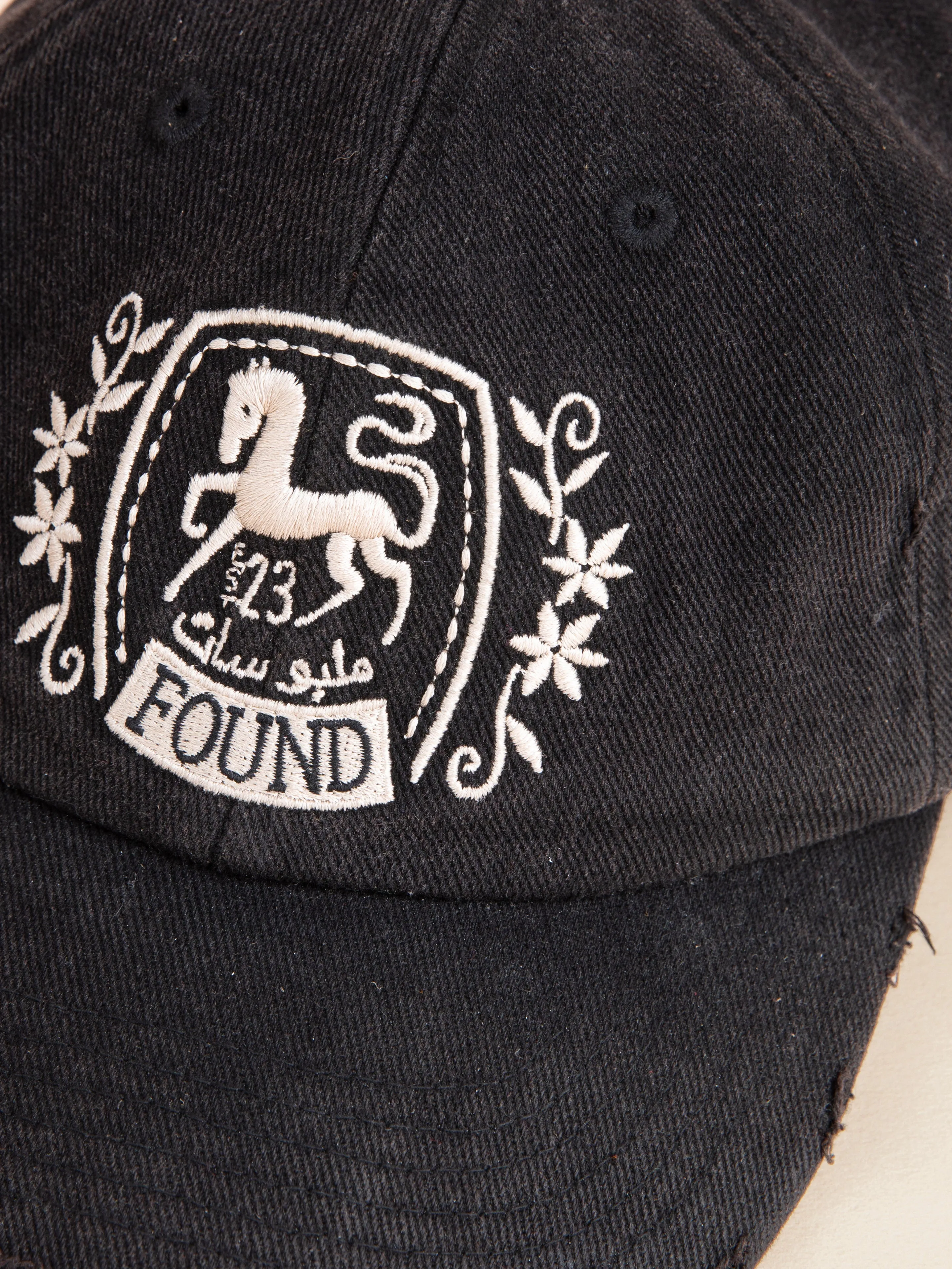 Logo Crest Cap