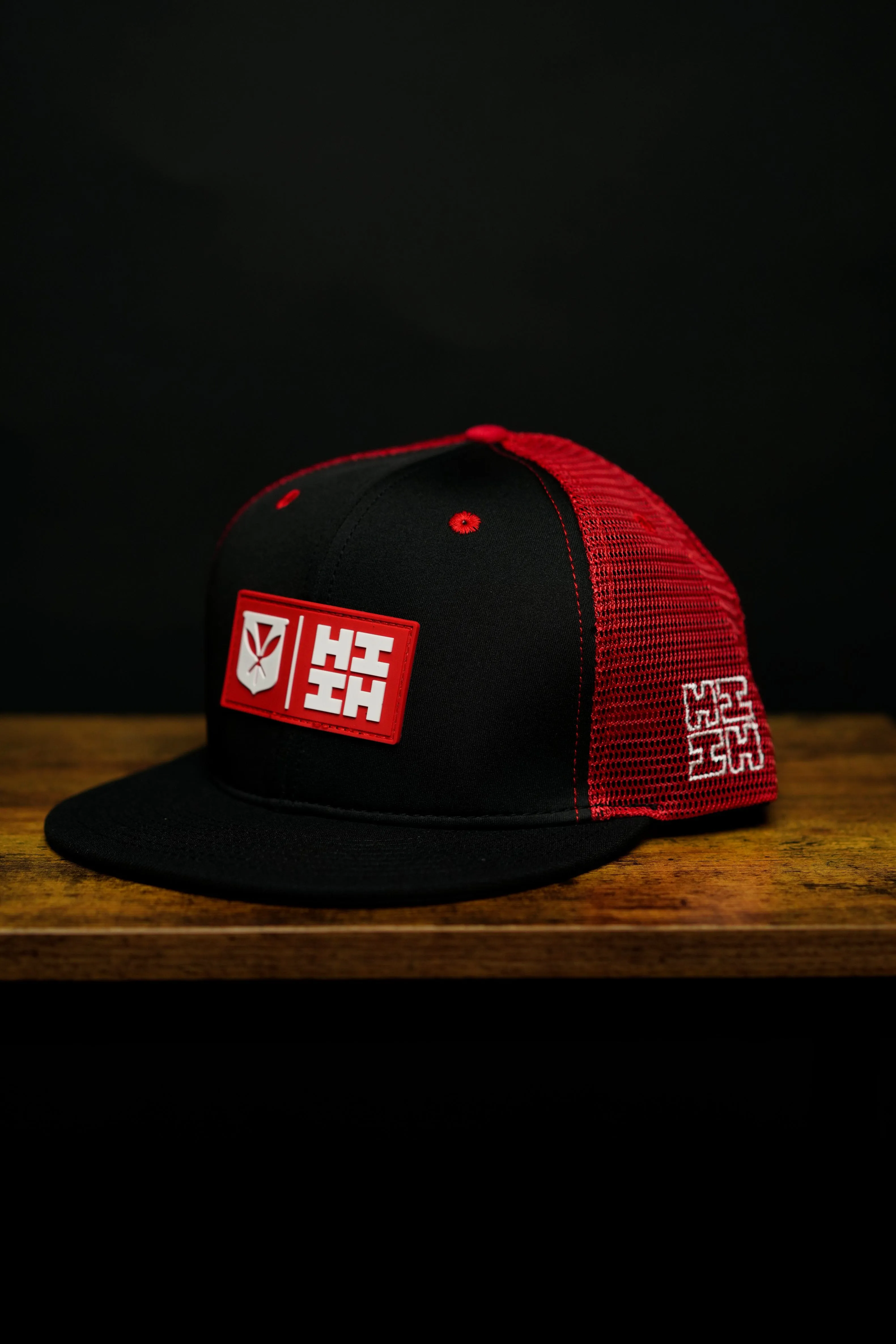 RED & BLACK SIMPLE LOGO RUBBER PATCH TRUCKER