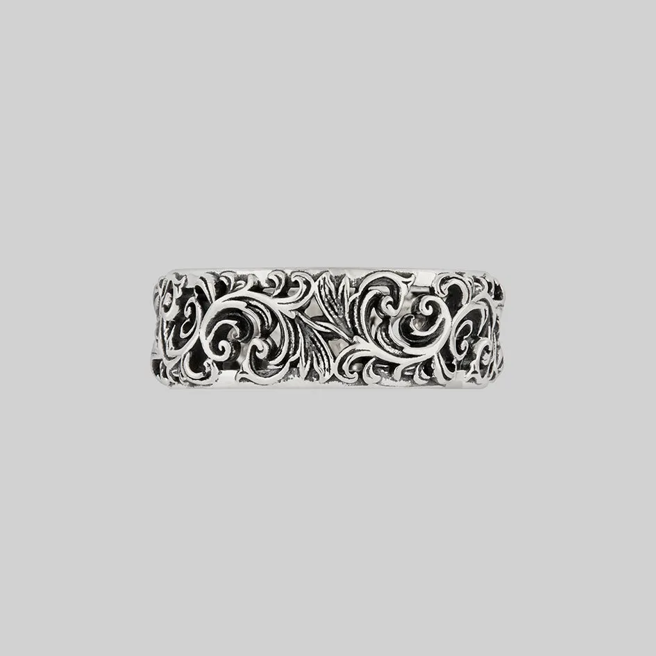 RULE. Ornate Flourish Band Ring - Silver