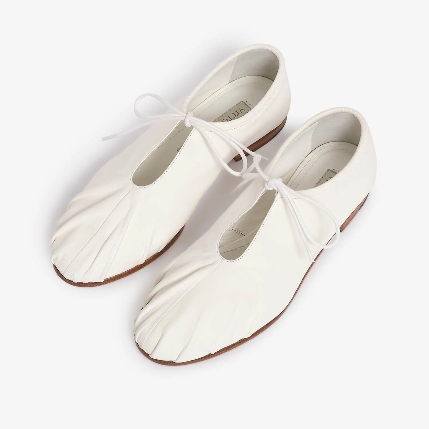 Women's leather ballet flat